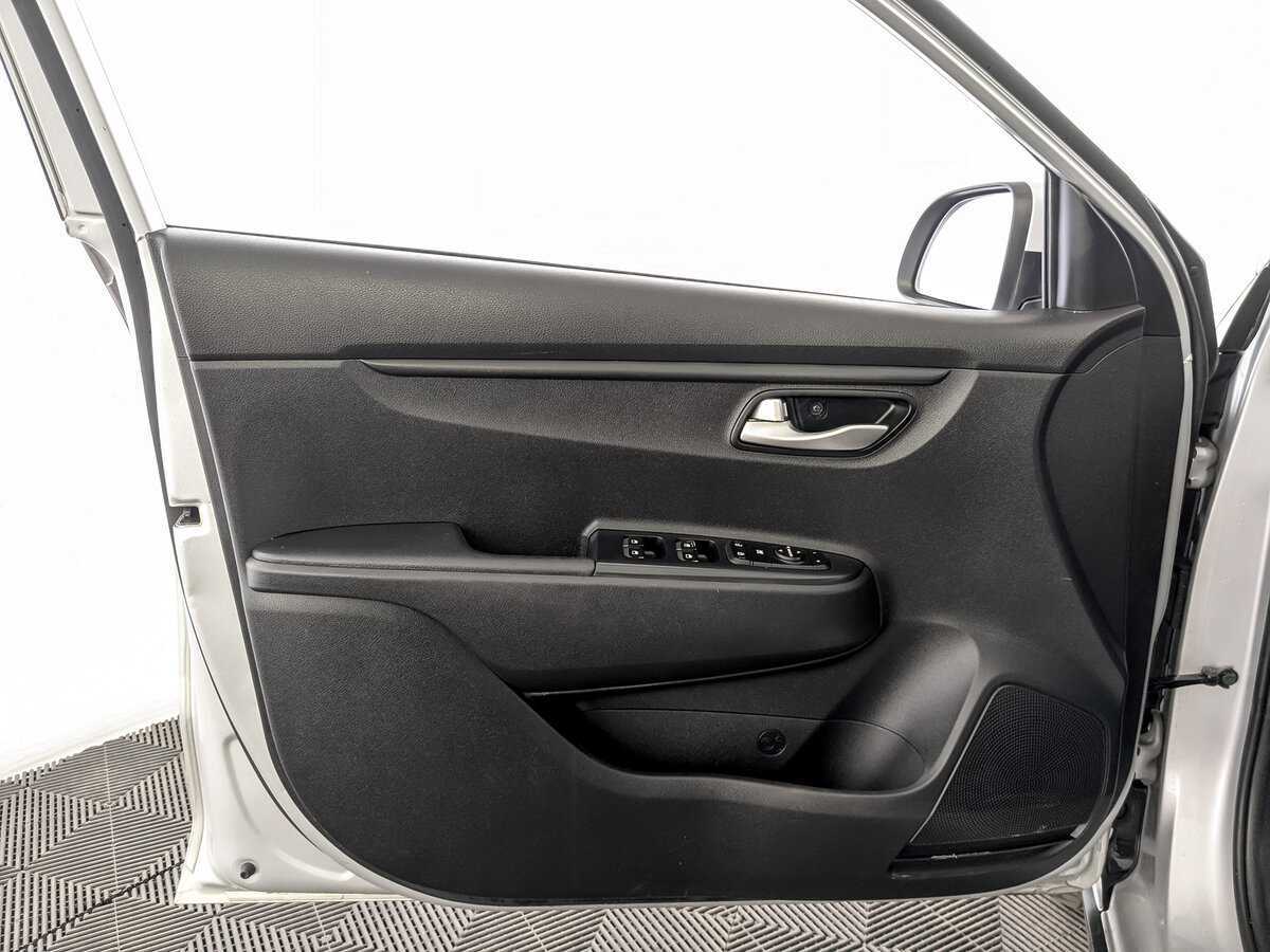 Купить Kia Rio X-Line, 2020, 193 996 км, фото №18