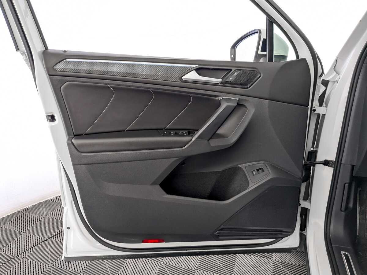 Купить Volkswagen Tiguan, 2021, 110 791 км, фото №17