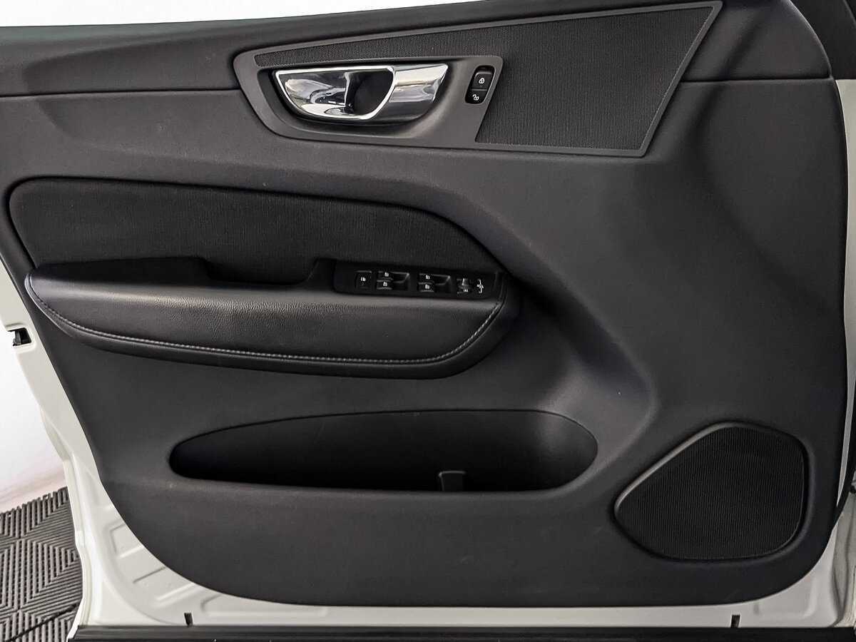 Купить Volvo XC60, 2018, 156 341 км, фото №16