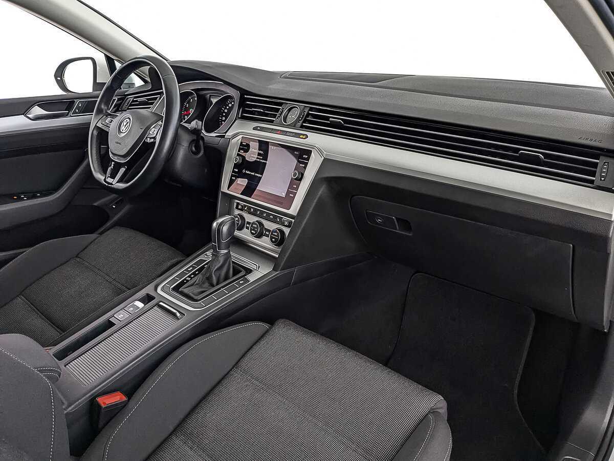 Купить Volkswagen Passat, 2019, 88 389 км, фото №13