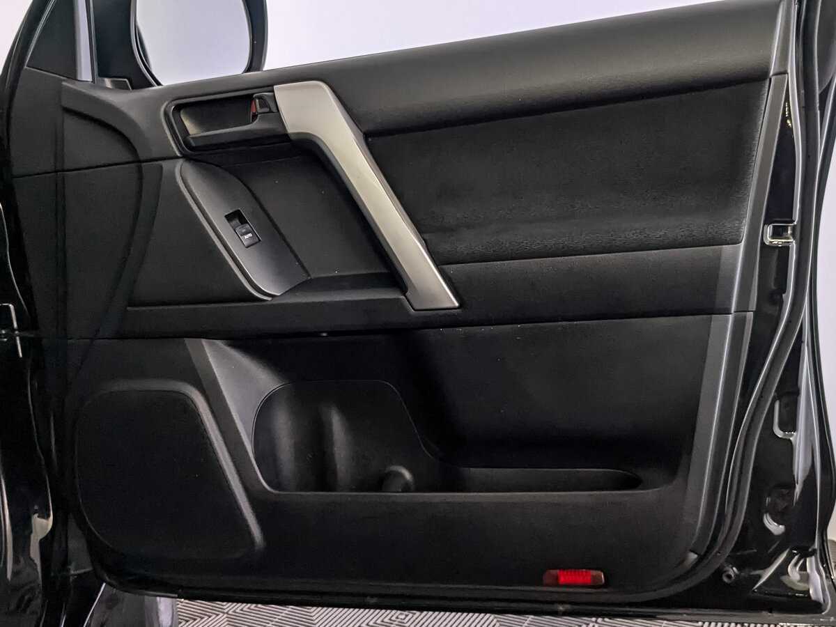 Купить Toyota Land Cruiser Prado, 2020, 122 423 км, фото №24
