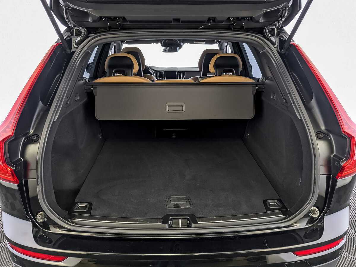 Купить Volvo XC60, 2018, 68 836 км, фото №10