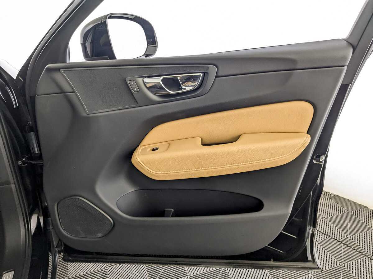Купить Volvo XC60, 2018, 68 836 км, фото №25