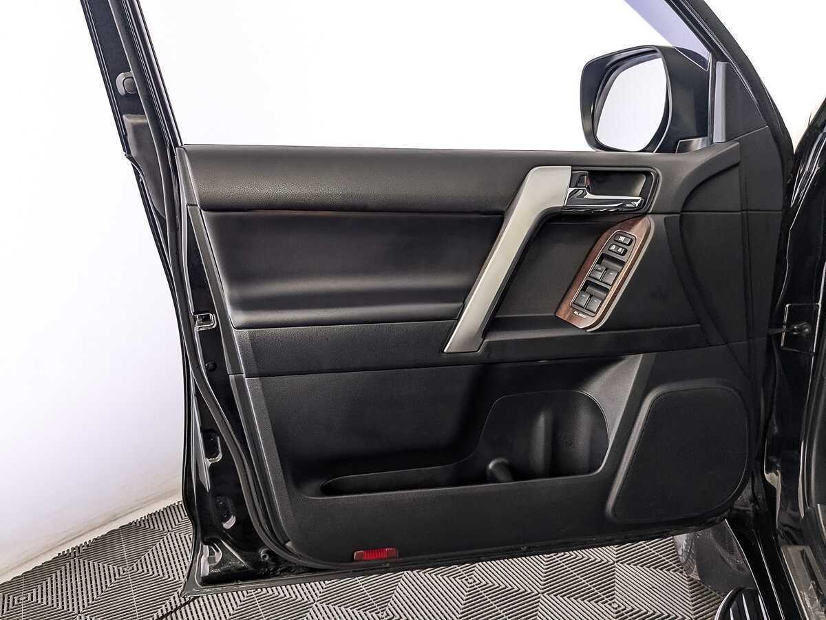 Купить Toyota Land Cruiser Prado, 2017, 149 737 км, фото №19