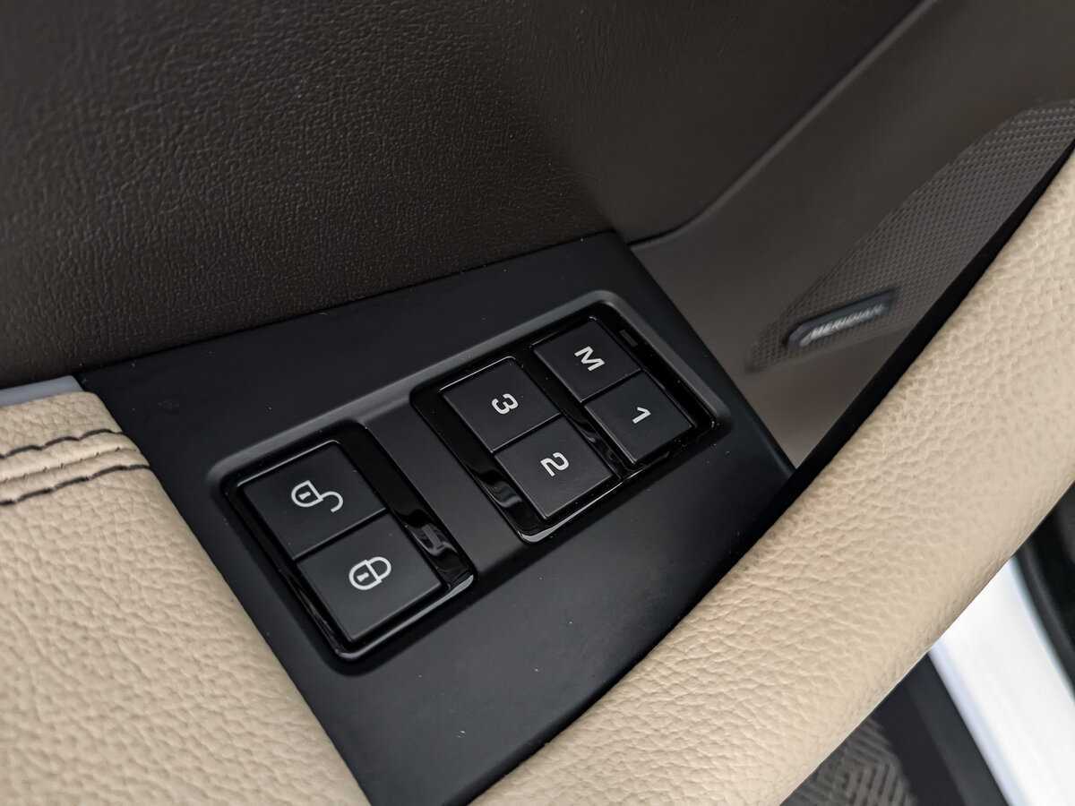 Купить Jaguar F-Pace, 2018, 165 369 км, фото №28