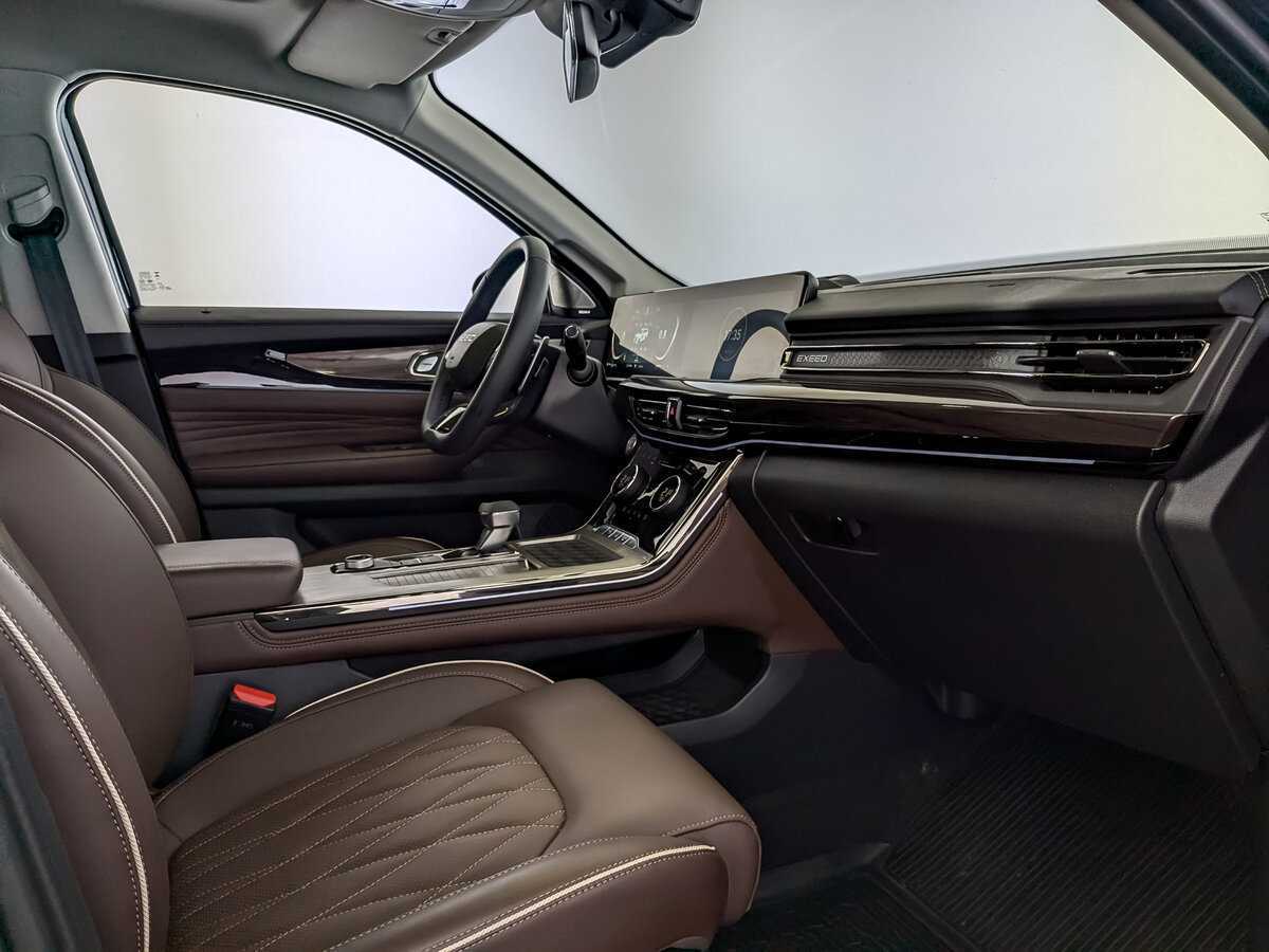 Купить Exeed VX, 2023, 16 835 км, фото №11
