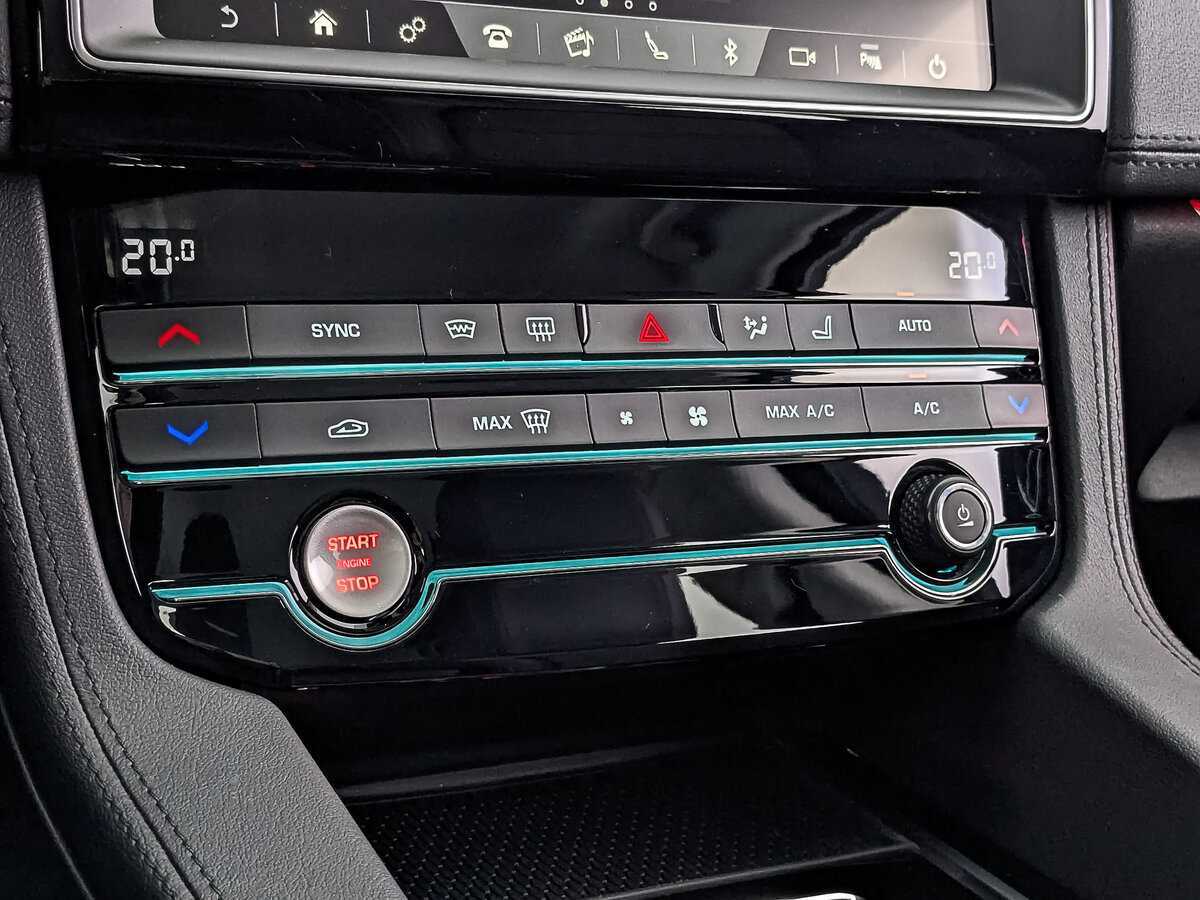 Купить Jaguar F-Pace, 2018, 27 752 км, фото №21