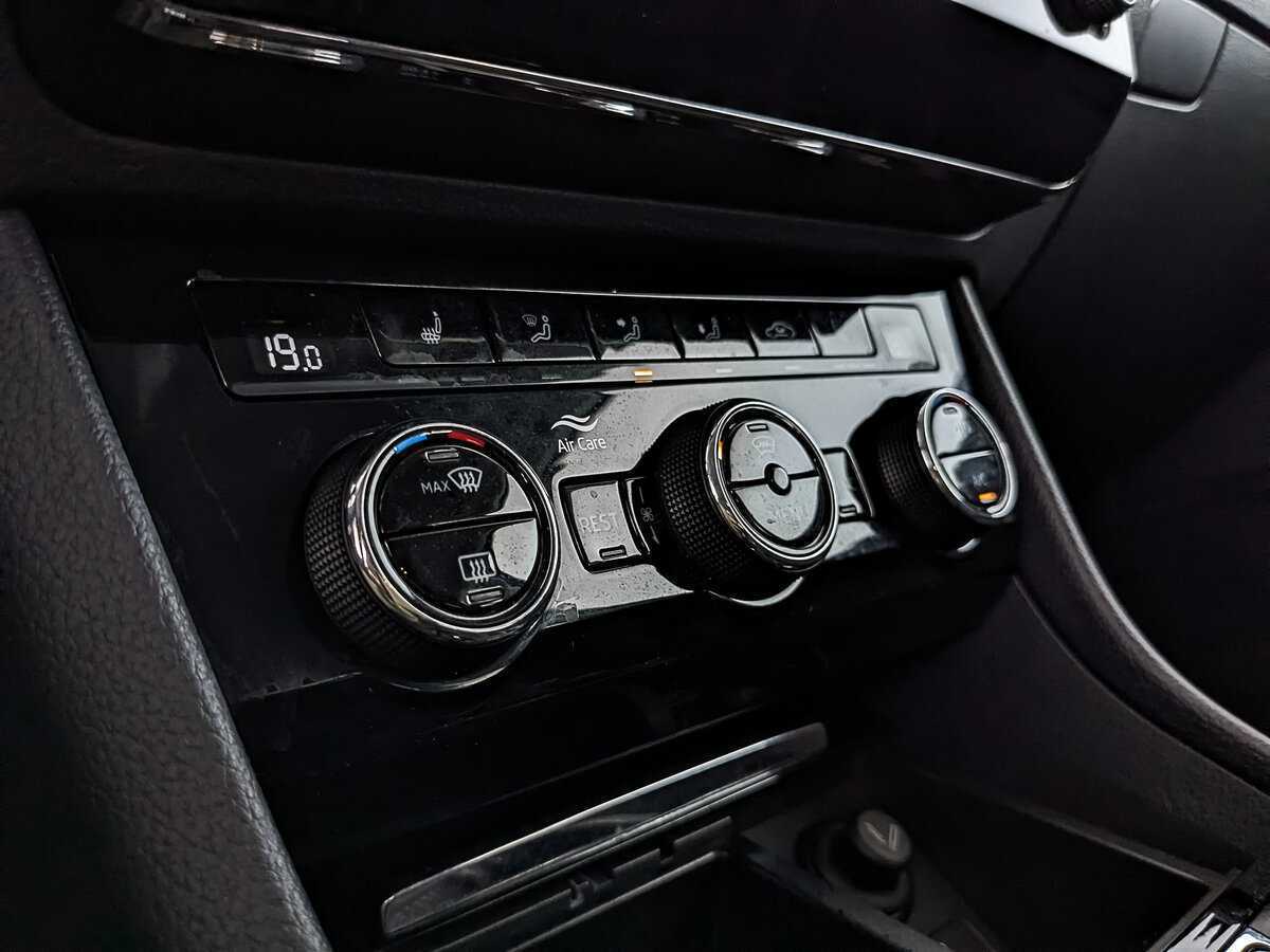 Купить Skoda Superb, 2019, 136 655 км, фото №21