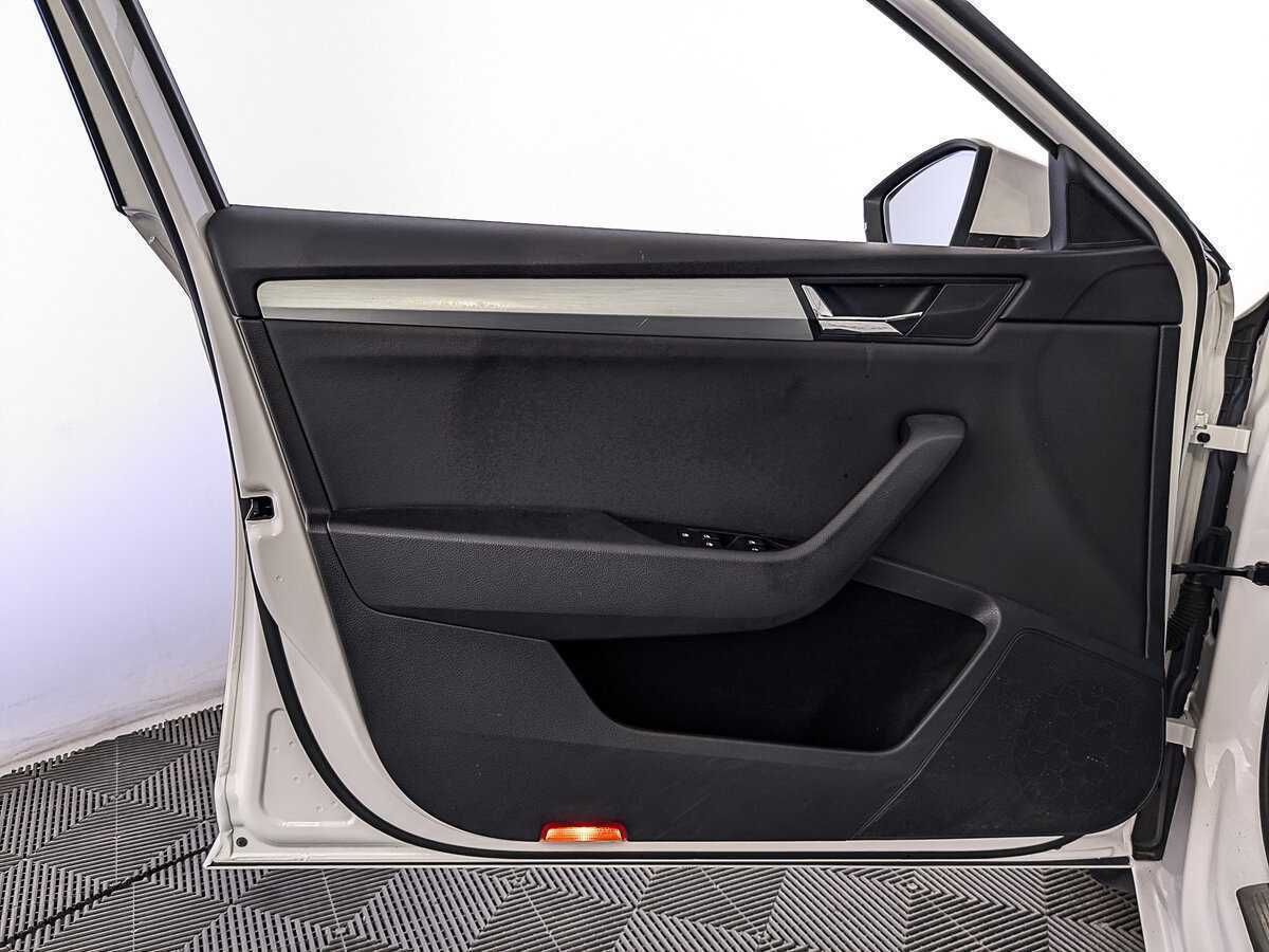 Купить Skoda Superb, 2017, 119 223 км, фото №19