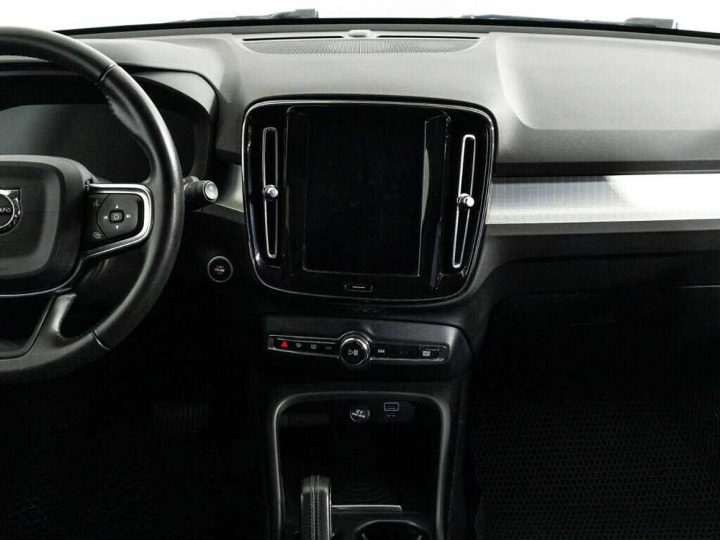 Купить Volvo XC40, 2018, 103 939 км, фото №14