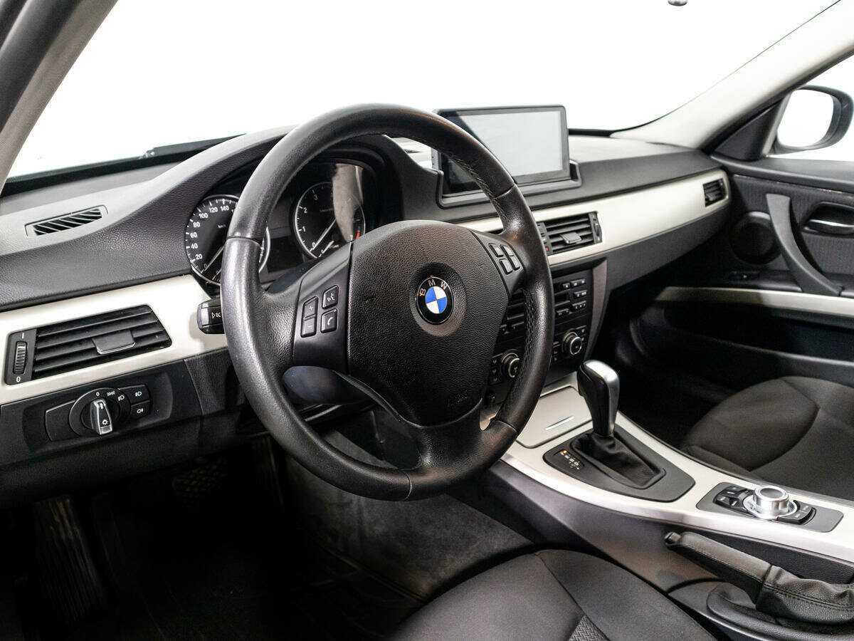 Купить BMW 3 серии 318i, 2011, 68 196 км, фото №11