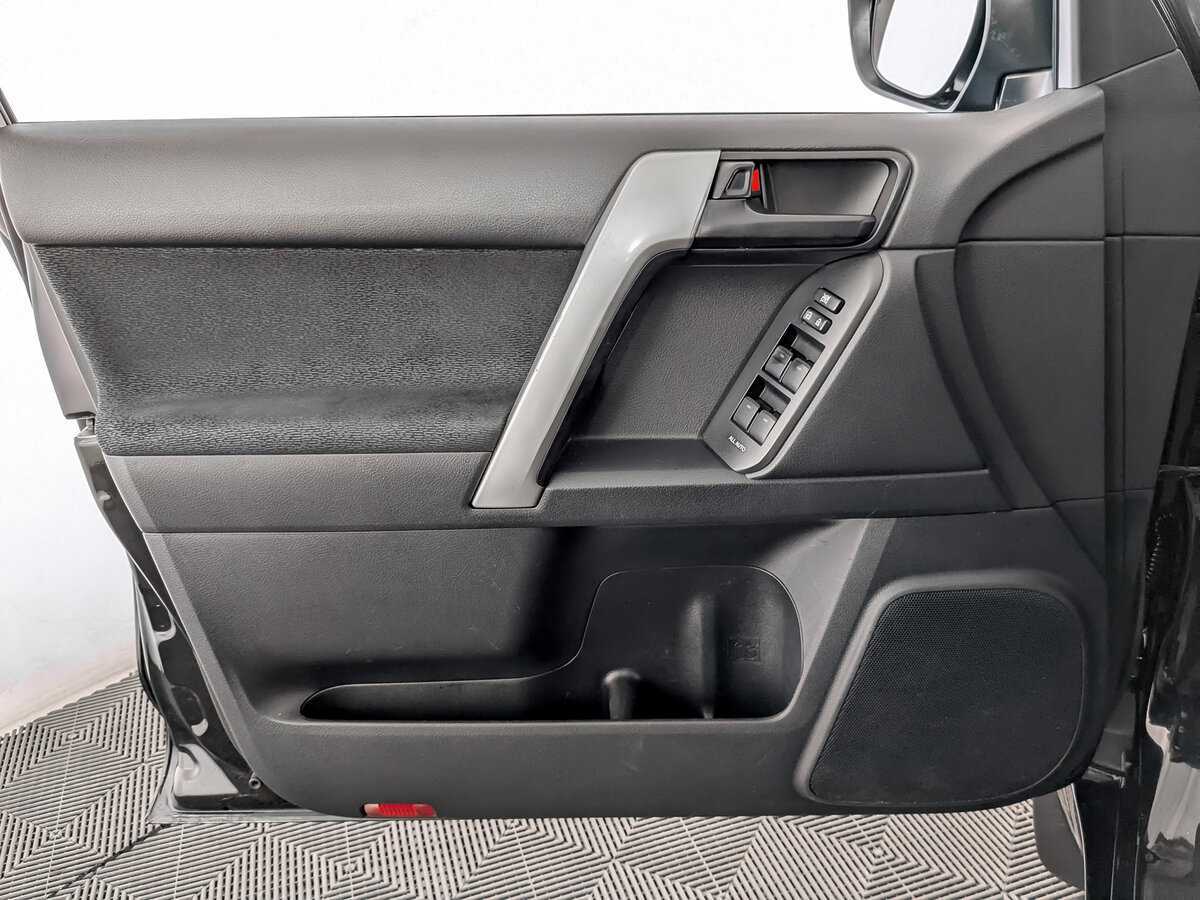 Купить Toyota Land Cruiser Prado, 2021, 42 850 км, фото №17
