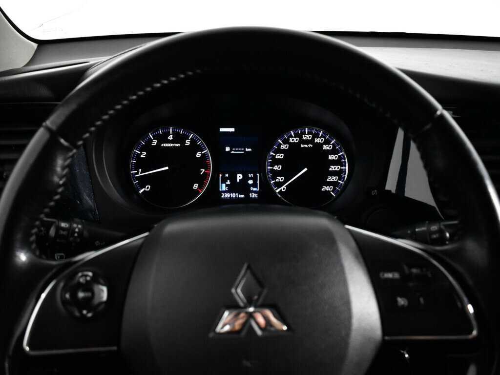 Купить Mitsubishi Outlander, 2019, 238 000 км, фото №11