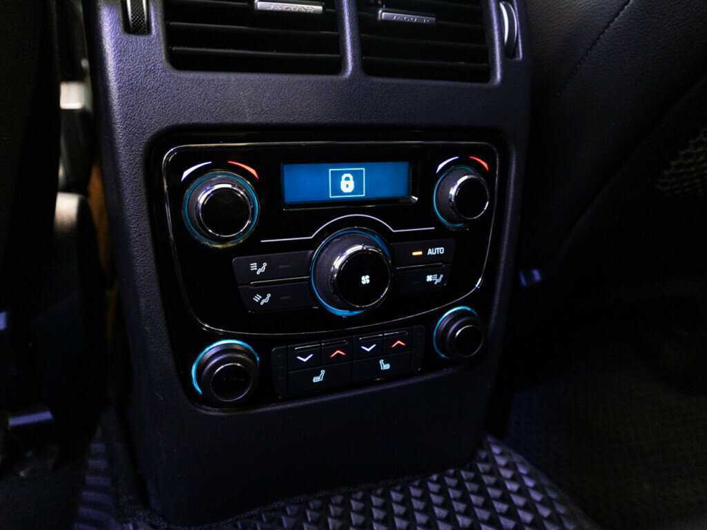 Купить Jaguar F-Pace, 2016, 195 545 км, фото №24