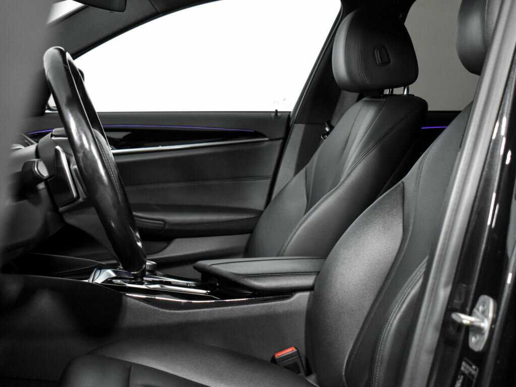 Купить BMW 5 серии 520i, 2018, 67 789 км, фото №12