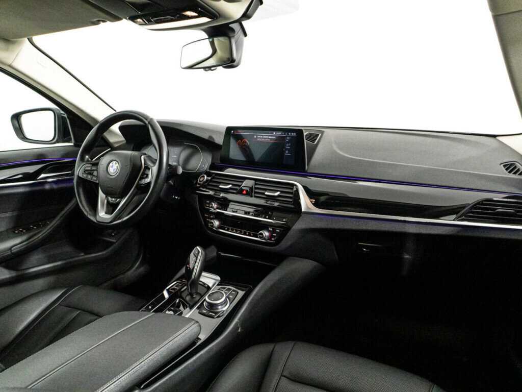 Купить BMW 5 серии 520d xDrive, 2020, 84 129 км, фото №9