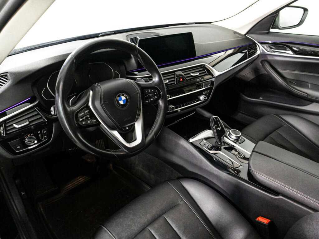 Купить BMW 5 серии 520d xDrive, 2020, 84 129 км, фото №11