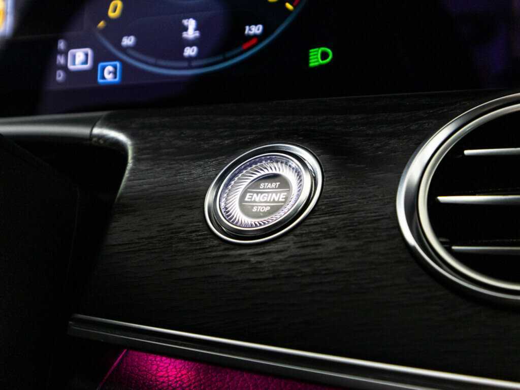 Купить Mercedes-Benz E-Класс 220 d, 2020, 81 500 км, фото №21