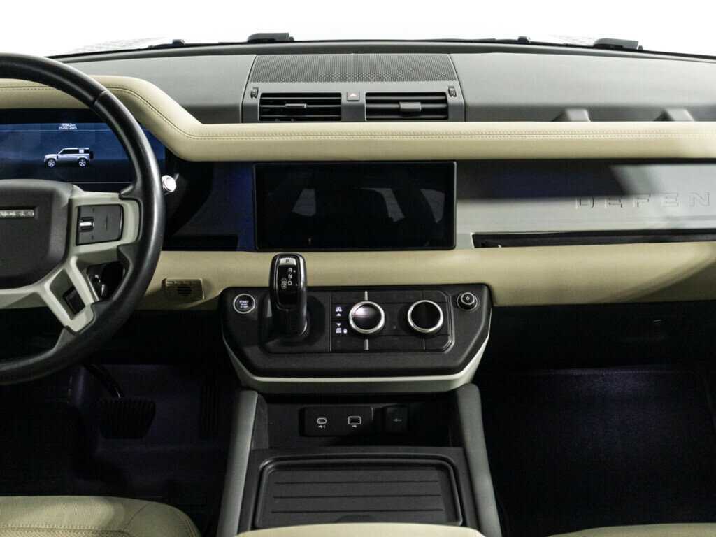 Купить Land Rover Defender 110, 2021, 95 660 км, фото №12