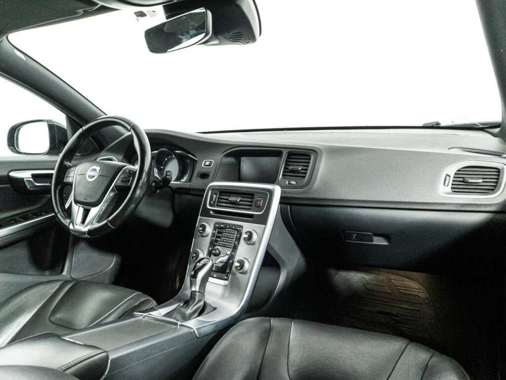 Купить Volvo V60 Cross Country, 2016, 167 456 км, фото №9