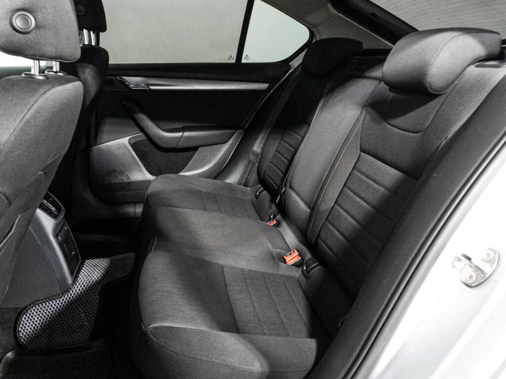Купить Skoda Octavia, 2014, 206 675 км, фото №10