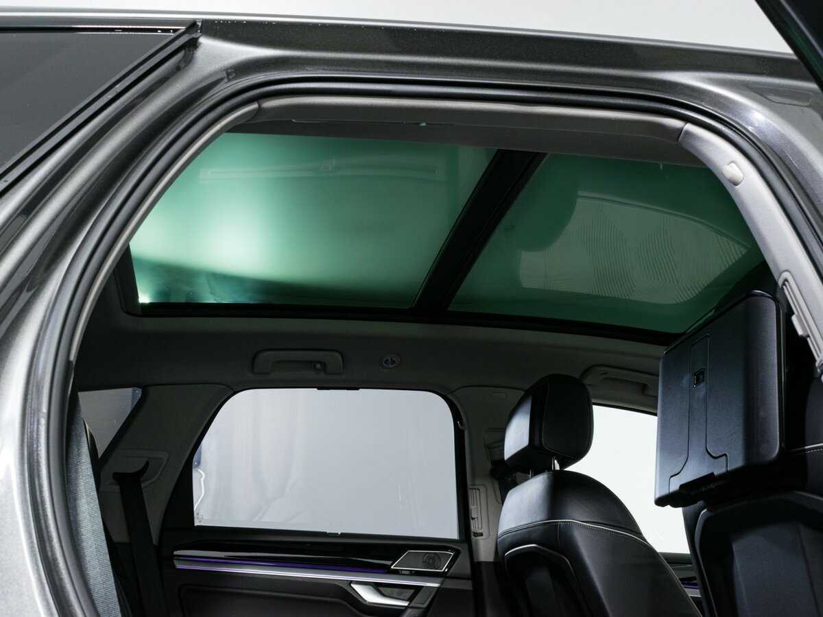 Купить Volkswagen Touareg, 2019, 157 400 км, фото №15
