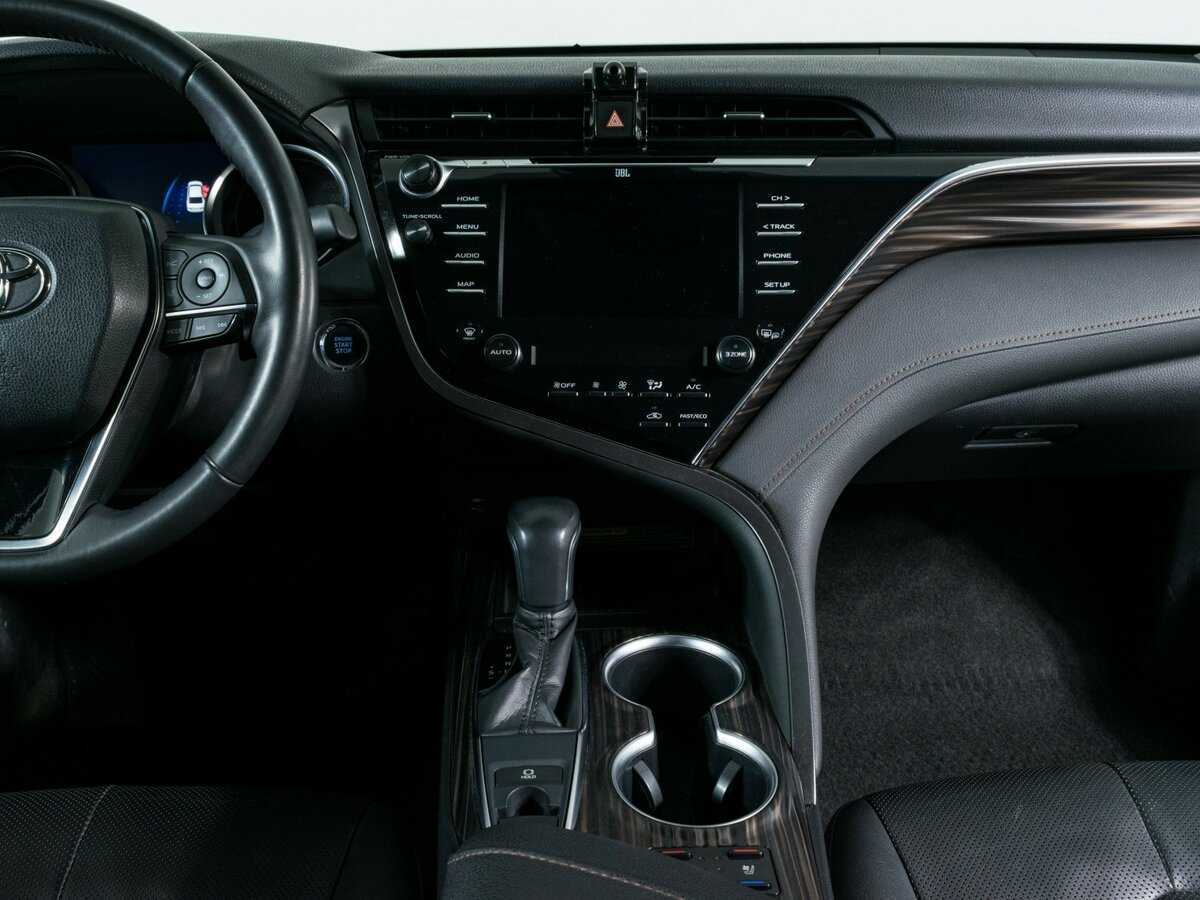 Купить Toyota Camry, 2018, 58 390 км, фото №9