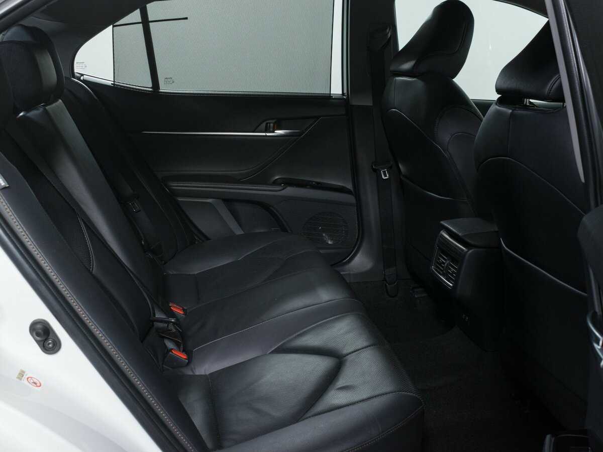 Купить Toyota Camry, 2018, 58 390 км, фото №10