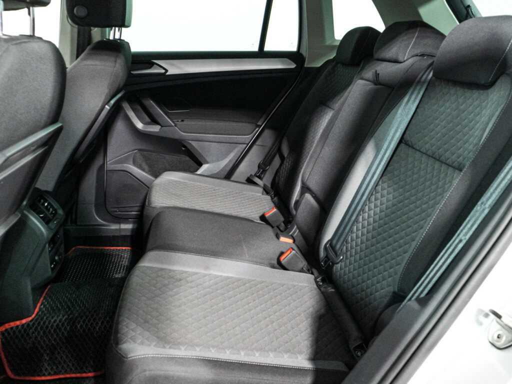Купить Volkswagen Tiguan, 2019, 115 775 км, фото №10