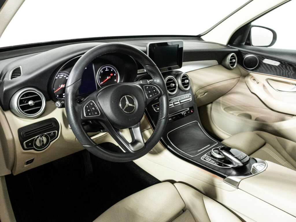 Купить Mercedes-Benz GLC 250 d, 2017, 89 214 км, фото №11