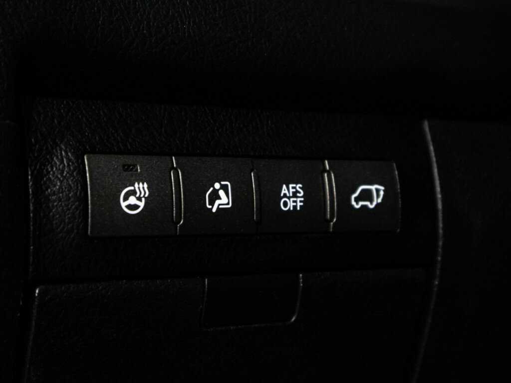 Купить Lexus LX 570, 2011, 376 590 км, фото №20