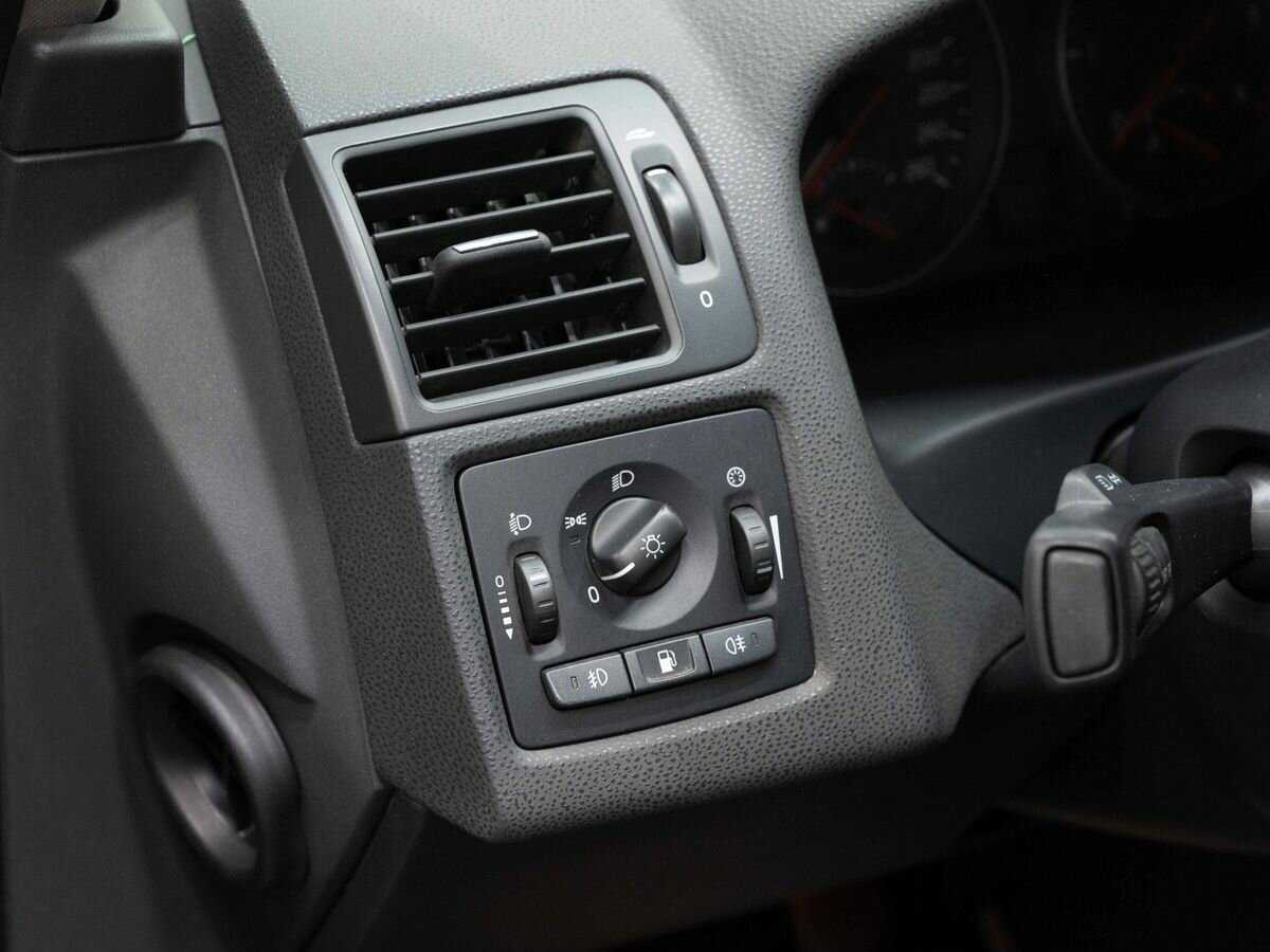 Купить Volvo V50, 2009, 395 000 км, фото №16