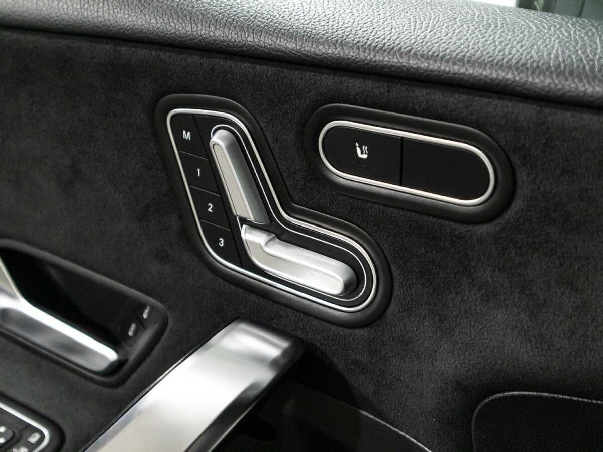 Купить Mercedes-Benz A-Класс AMG 35 AMG, 2020, 41 160 км, фото №16