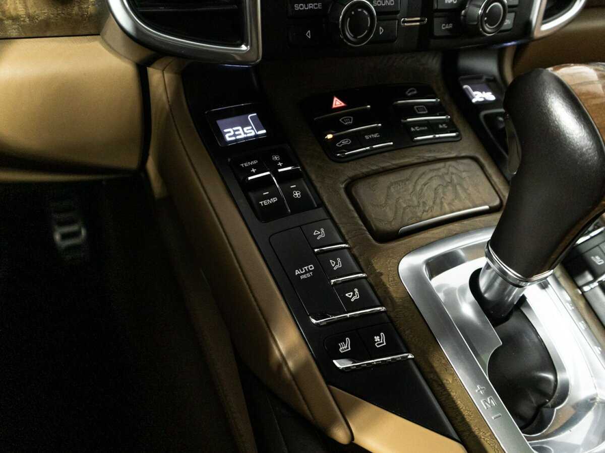 Купить Porsche Cayenne Turbo, 2015, 149 056 км, фото №19