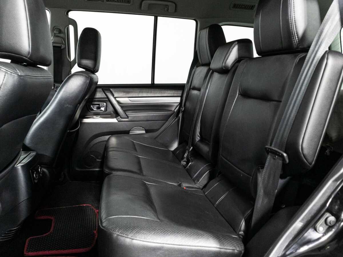 Купить Mitsubishi Pajero, 2012, 215 000 км, фото №8