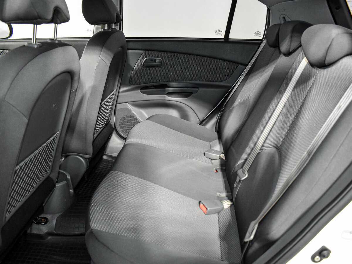 Купить Kia Rio, 2010, 178 289 км, фото №11