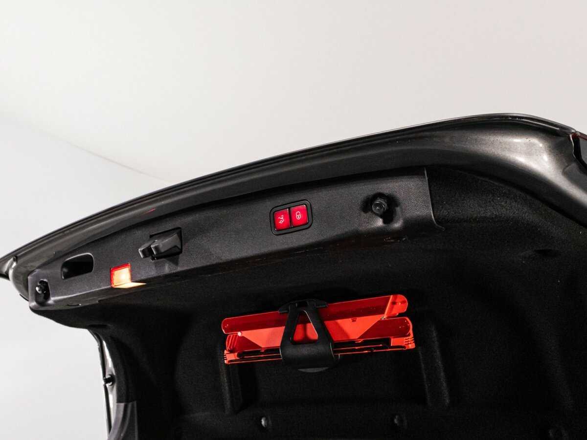 Купить Mercedes-Benz E-Класс AMG 63 AMG, 2014, 139 236 км, фото №16