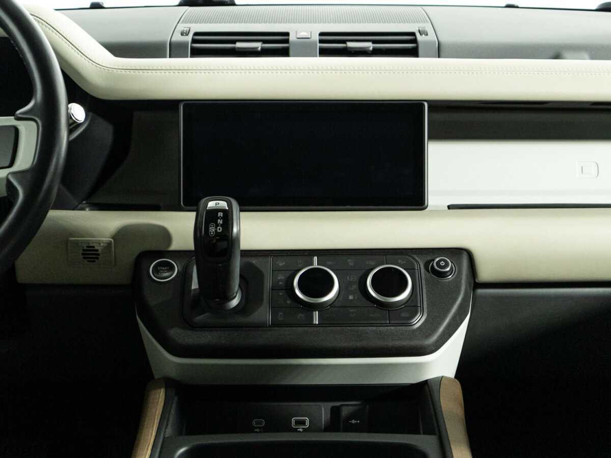 Купить Land Rover Defender 110, 2020, 49 059 км, фото №14