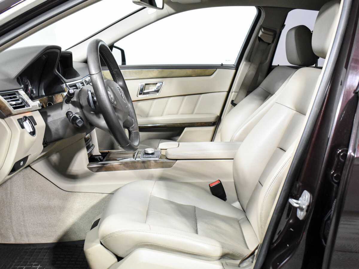 Купить Mercedes-Benz E-Класс 300, 2010, 235 044 км, фото №10