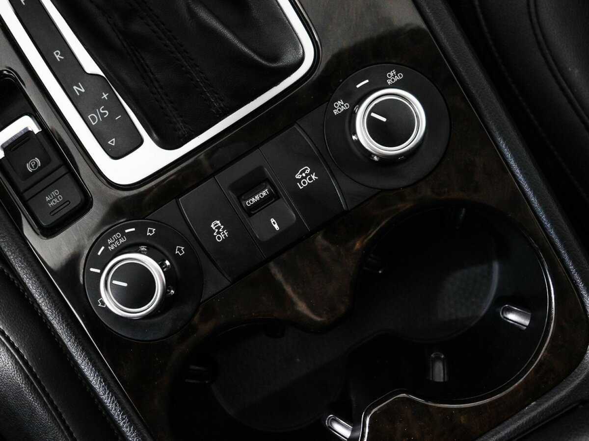 Купить Volkswagen Touareg, 2012, 138 765 км, фото №12