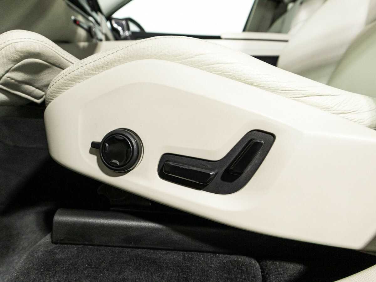 Купить Volvo XC60, 2018, 111 000 км, фото №17