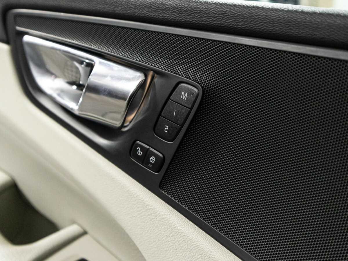 Купить Volvo XC60, 2018, 111 000 км, фото №18