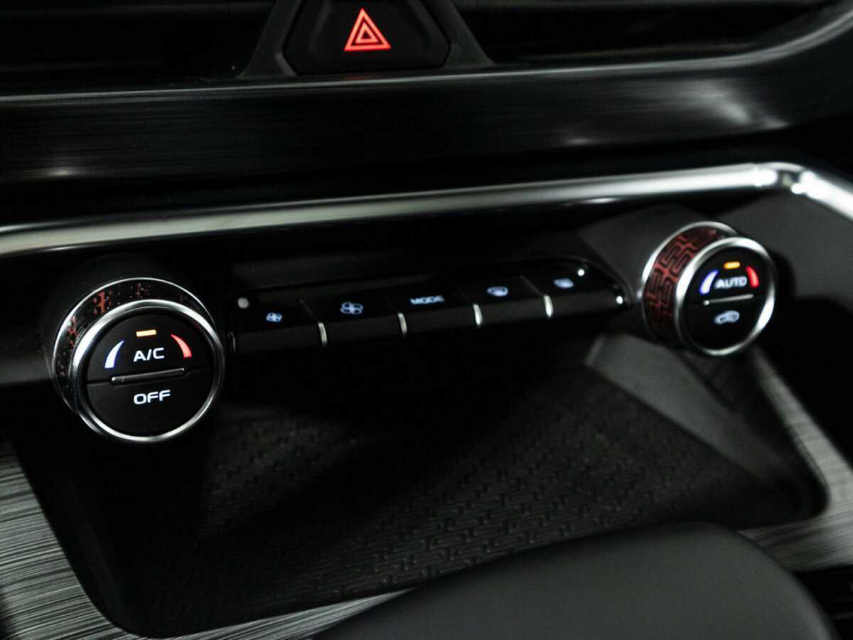 Купить Geely Tugella, 2023, 59 184 км, фото №15