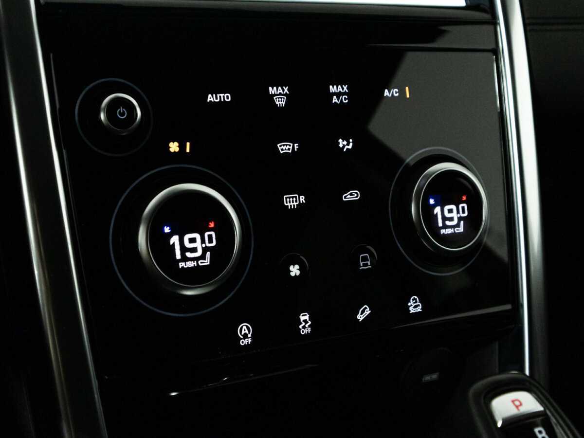 Купить Land Rover Discovery Sport, 2019, 148 850 км, фото №15