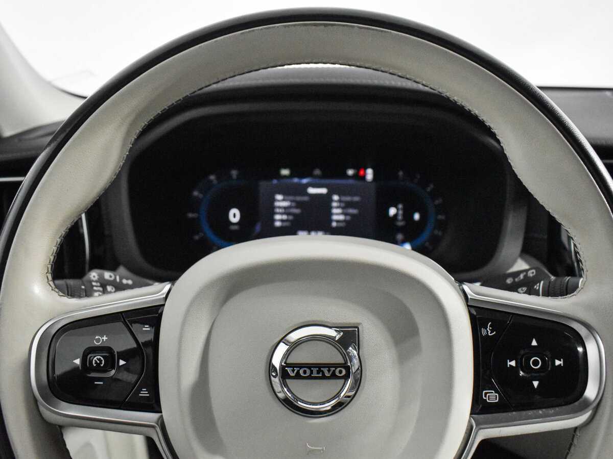 Купить Volvo XC60, 2021, 46 000 км, фото №16