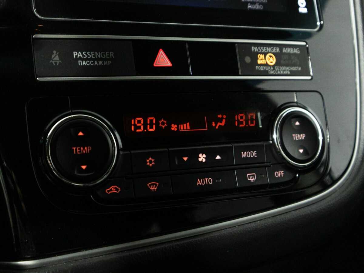 Купить Mitsubishi Outlander, 2019, 69 248 км, фото №17