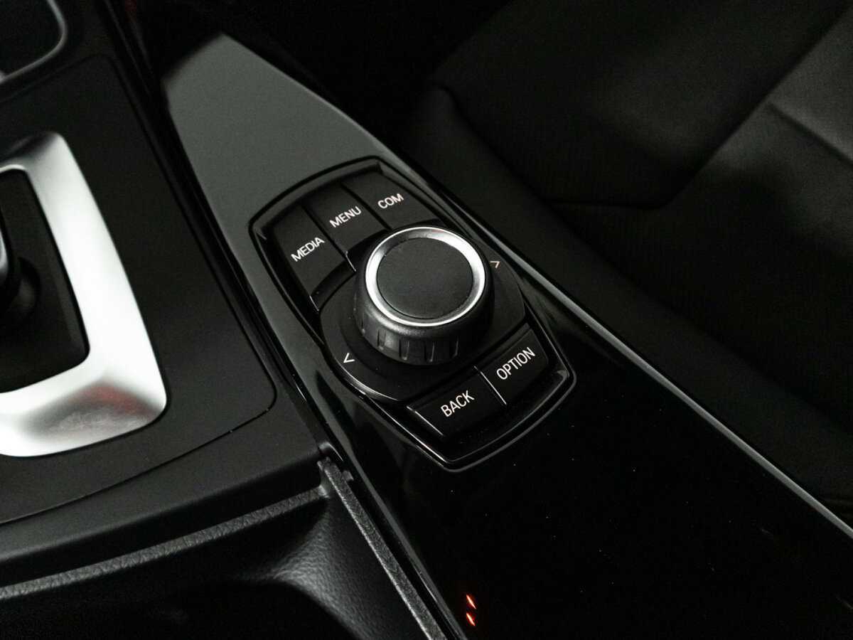 Купить BMW 3 серии 320i xDrive, 2018, 69 769 км, фото №17