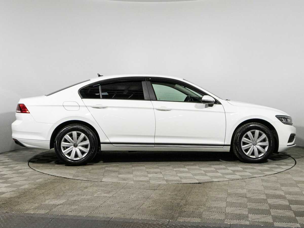 Купить Volkswagen Passat, 2021, 48 628 км, фото №4