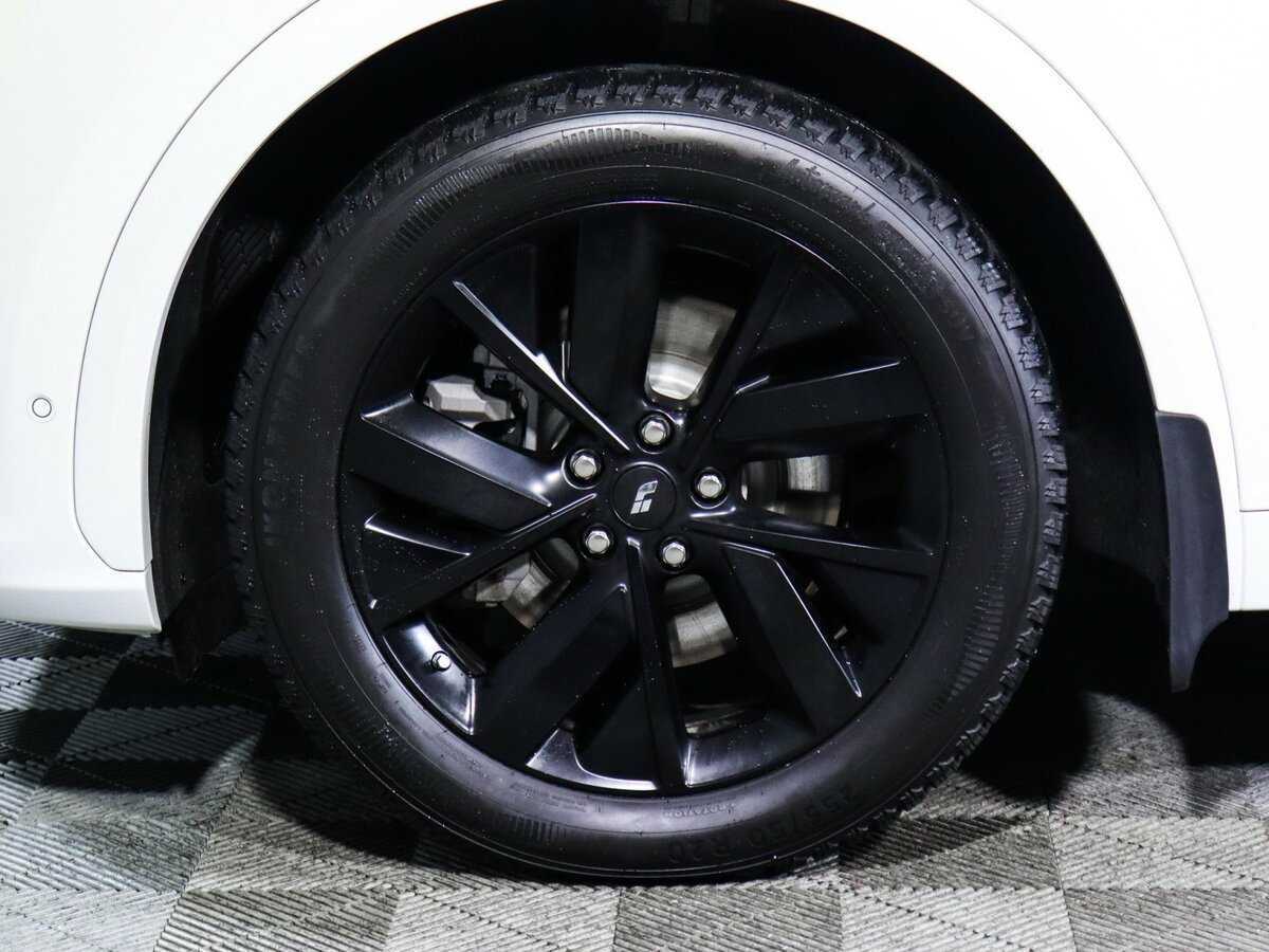 Купить LiXiang L7 42.8 kWh, 2024, 3 855 км, фото №12