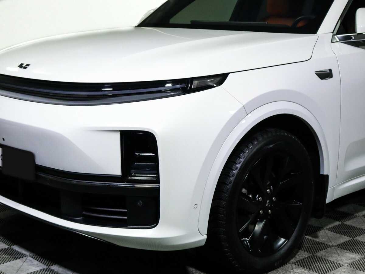 Купить LiXiang L7 42.8 kWh, 2024, 3 855 км, фото №14